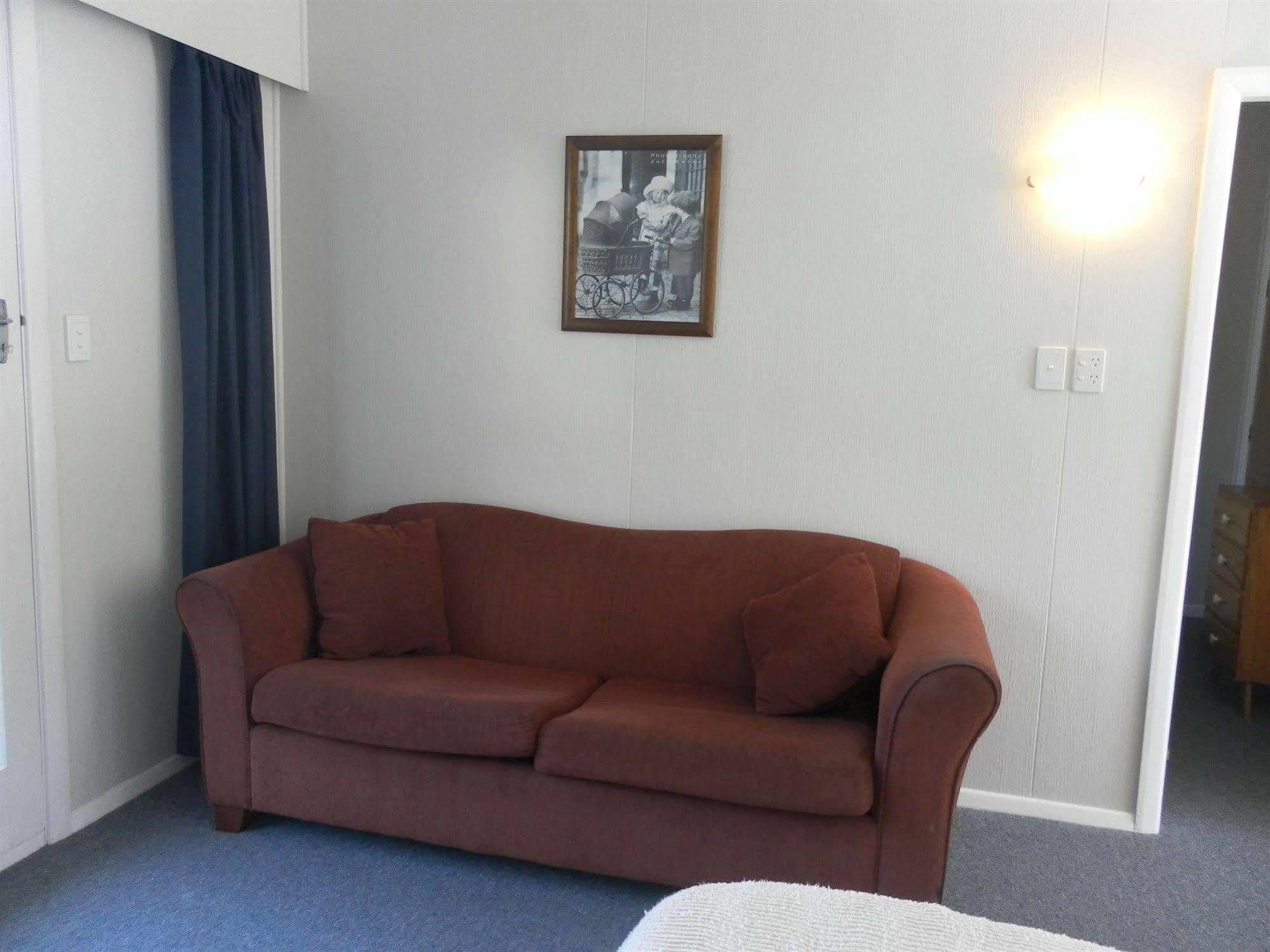 Beachside Sunnyvale Motel Picton Exterior photo